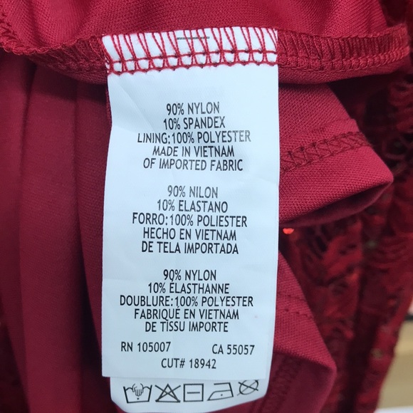 NWT,Marina Sequin Lace Long Sleeve Gown,red - Picture 15 of 15